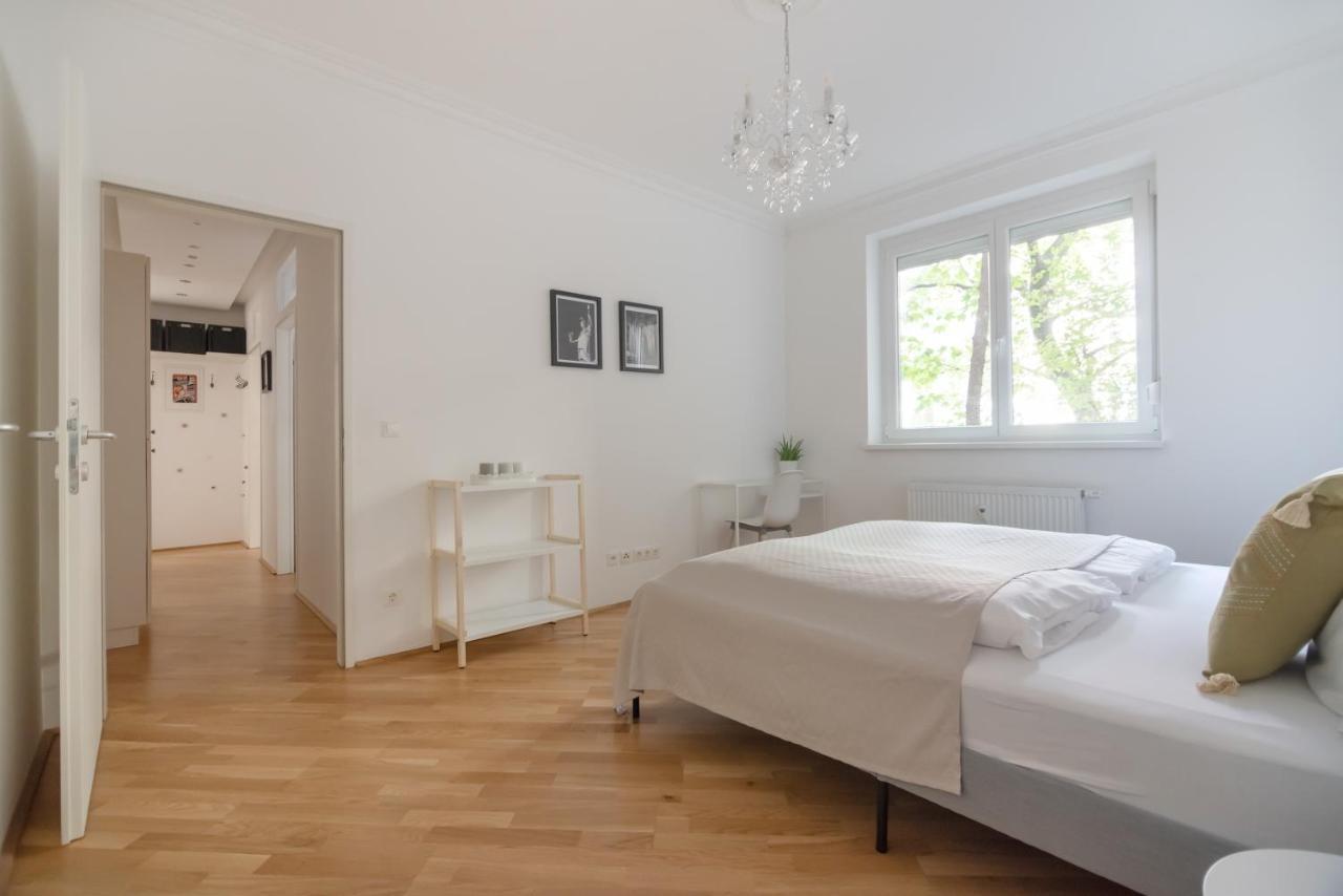 Apartamento Absolute Ruhelage Im Zentrum Mit Parkplatz Viena Exterior foto